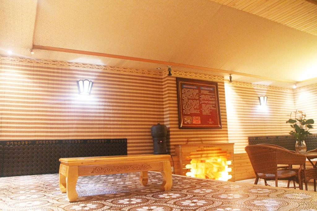 Yuyao Yonghegong Hotel エクステリア 写真